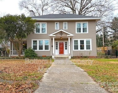 613 S York Street - Photo Thumbnail 2
