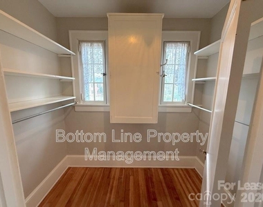 613 S York Street - Photo Thumbnail 23