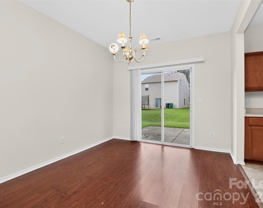 9107 Newfield Street - Photo Thumbnail 8
