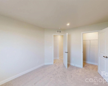 9542 Teamwork Street - Photo Thumbnail 16