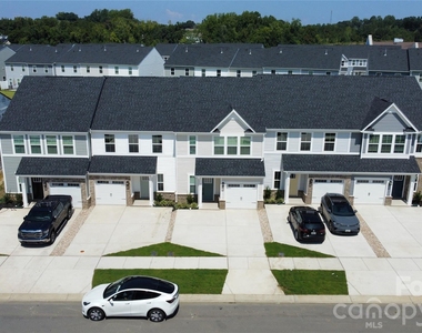 9542 Teamwork Street - Photo Thumbnail 23