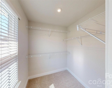 9542 Teamwork Street - Photo Thumbnail 11