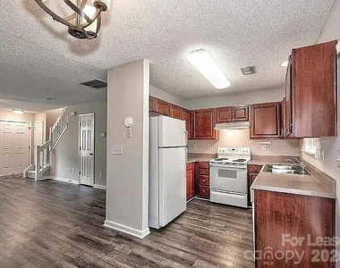 11642 Retriever Way - Photo Thumbnail 2