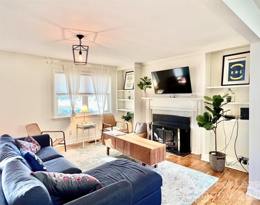 2931 Belmeade Drive - Photo Thumbnail 3