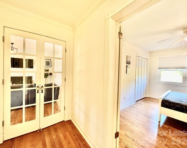 2931 Belmeade Drive - Photo Thumbnail 20