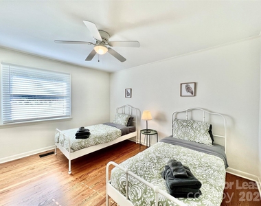 2931 Belmeade Drive - Photo Thumbnail 14