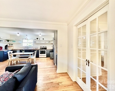 2931 Belmeade Drive - Photo Thumbnail 4
