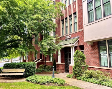 2810 Selwyn Avenue - Photo Thumbnail 2