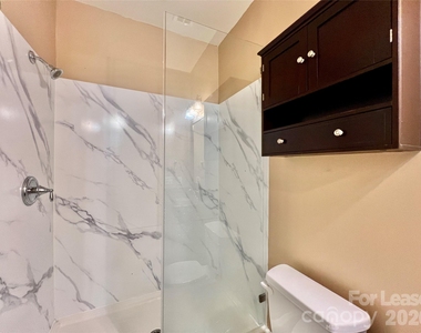 2810 Selwyn Avenue - Photo Thumbnail 23