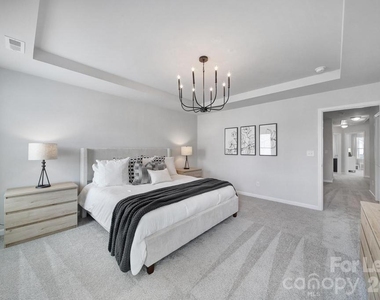 517 Stephen Foster Way - Photo Thumbnail 9
