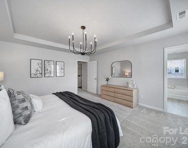 517 Stephen Foster Way - Photo Thumbnail 10