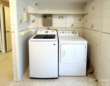9620 Vinca Circle - Photo Thumbnail 2