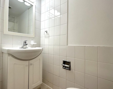 9620 Vinca Circle - Photo Thumbnail 12