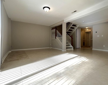 9620 Vinca Circle - Photo Thumbnail 1