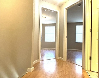 9620 Vinca Circle - Photo Thumbnail 6