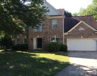 733 Meadow Lake Drive - Photo Thumbnail 1