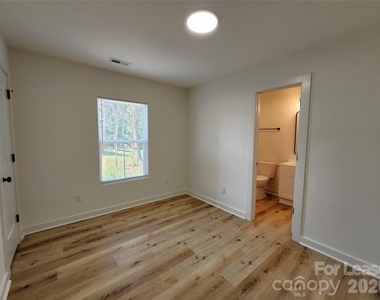 1300 Rainbow Drive - Photo Thumbnail 11