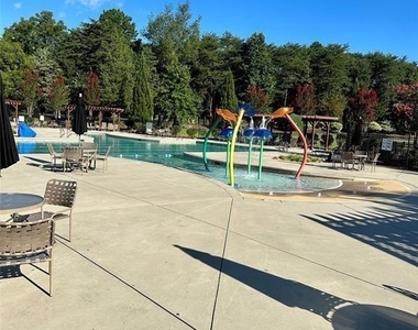 10413 Honeyfur Court - Photo Thumbnail 23