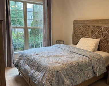 10413 Honeyfur Court - Photo Thumbnail 13