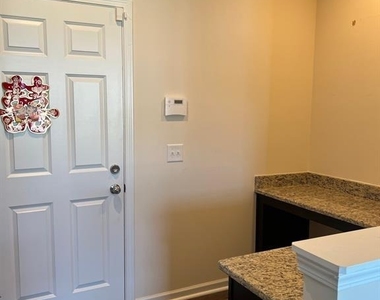 10413 Honeyfur Court - Photo Thumbnail 8