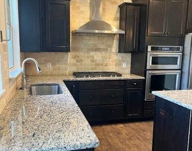 10413 Honeyfur Court - Photo Thumbnail 5