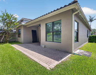 13727 Moss Agate Avenue - Photo Thumbnail 17