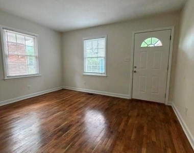 323 Lakewood Avenue - Photo Thumbnail 1