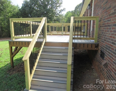 822 Horseshoe Lake Road - Photo Thumbnail 17
