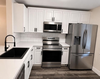 761 Nw 106th Avenue - Photo Thumbnail 1