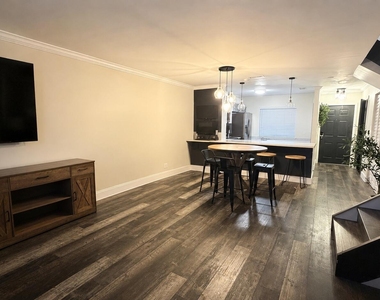 761 Nw 106th Avenue - Photo Thumbnail 3