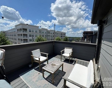 428 W Tremont Avenue - Photo Thumbnail 31