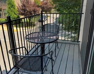 428 W Tremont Avenue - Photo Thumbnail 7