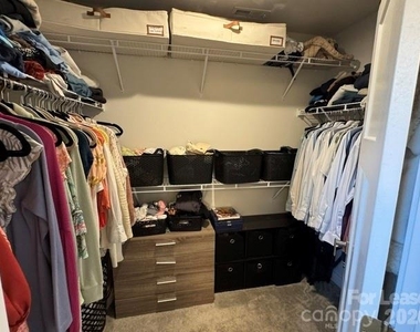 428 W Tremont Avenue - Photo Thumbnail 17