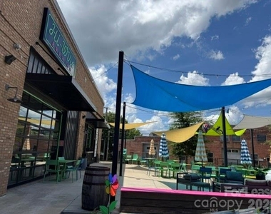 428 W Tremont Avenue - Photo Thumbnail 38