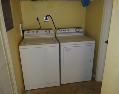 3036 6th Avenue Se - Photo Thumbnail 13