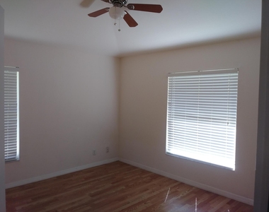 3036 6th Avenue Se - Photo Thumbnail 12