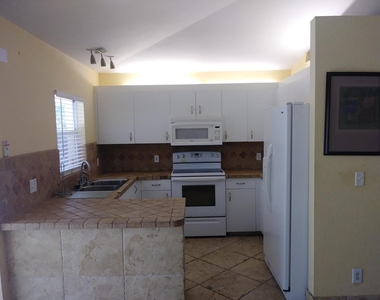 3036 6th Avenue Se - Photo Thumbnail 4