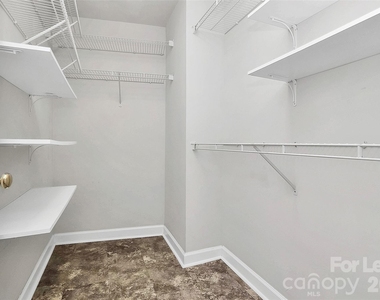 718 W Trade Street - Photo Thumbnail 29