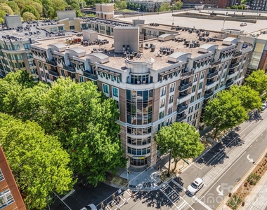 718 W Trade Street - Photo Thumbnail 4