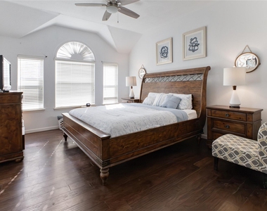 2016 Piedmont Drive - Photo Thumbnail 8