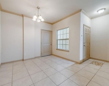 1579 Cozy Drive - Photo Thumbnail 1