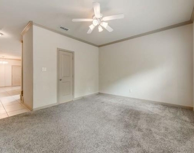 1579 Cozy Drive - Photo Thumbnail 5