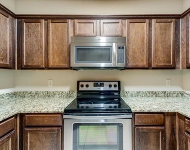 1579 Cozy Drive - Photo Thumbnail 4