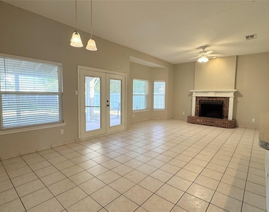 6415 Redstone Drive - Photo Thumbnail 9