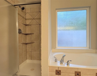 6415 Redstone Drive - Photo Thumbnail 12