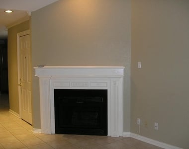 224 Wayside Court - Photo Thumbnail 8