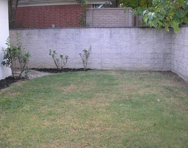 224 Wayside Court - Photo Thumbnail 16