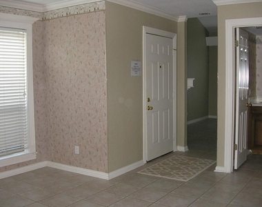 224 Wayside Court - Photo Thumbnail 1