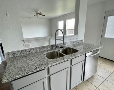 12413 Arbor Lake Road - Photo Thumbnail 5
