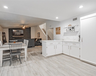 347 Quail Creek Circle - Photo Thumbnail 10